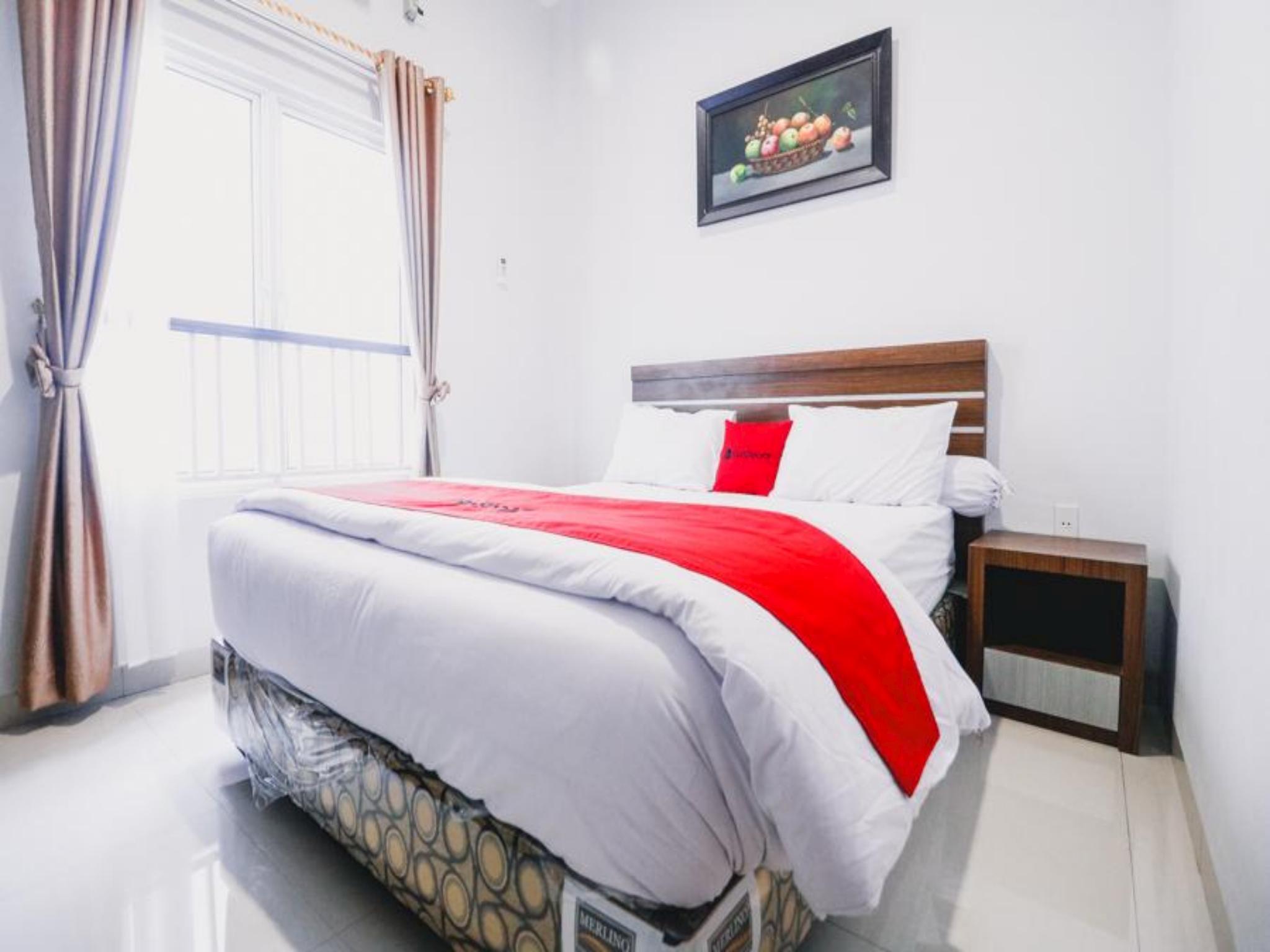 Reddoorz Near Hermes Place Polonia Medan Exterior foto